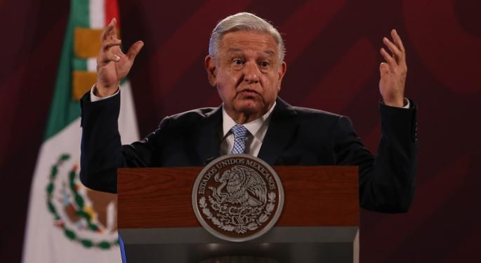 Peso Selloff Pauses As Mexican President Addresses US, Canada Relations, Targets Ambassadors Over 'Respect For Our Country'
