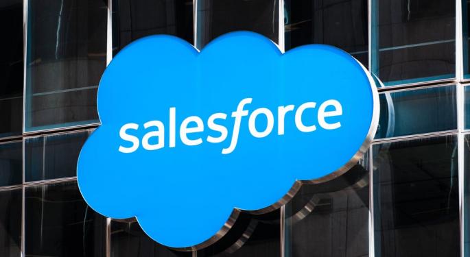 Salesforce Beats Q2 Earnings, 6 Analysts Raise Forecasts For This 'Under-Appreciated AI Winner'