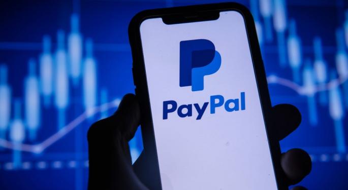 PayPal Ventures Into In-Person Payments With Apple Pay Integration And Cashback Rewards