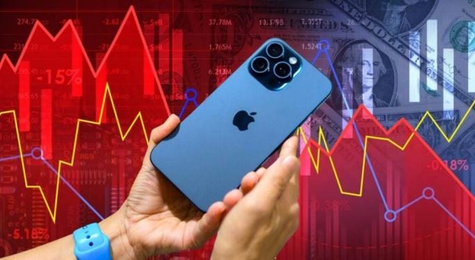 Apple Revenue Growth 'Just Too Slow For Investors To Get Excited About': Analyst Highlights Advertising As Future Catalyst