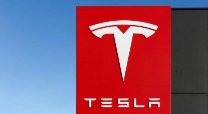 Tesla Bull Explains Why Elon Musk's xAI Is Critical To EV Maker's Autonomous Ambitions