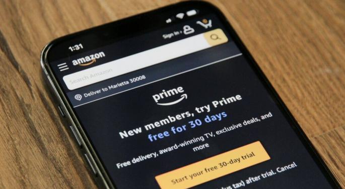 Amazon Extends Free Prime Membership To Warehouse Workers, But Corporate Staff Left Out Ahead Of Holiday Rush