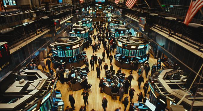 Snowflake, Hawaiian Electric Industries And Other Big Stocks Moving Lower In Tuesday's Pre-Market Session