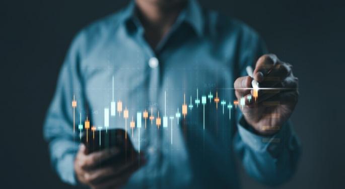 EXCLUSIVE: Alphabet, AerCap, First Citizens: Asset Manager's Trio Of Post-Earnings Bets