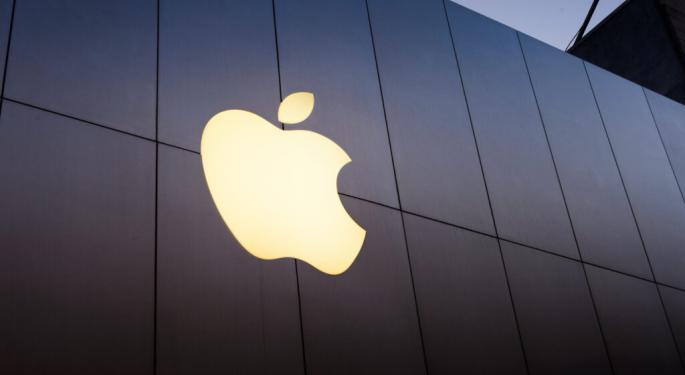 Apple's Week Of Peaks And Valleys: From Record iPhone Sales To Legal And Regulatory Challenges