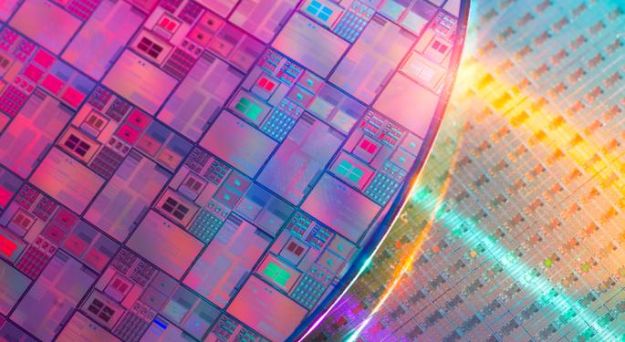 ON Semiconductor's Q3 Solid, Analysts Highlight L-Shaped Recovery