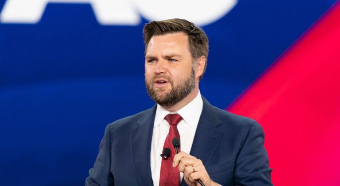 JD Vance Considers Psychedelic Therapy For Vets: Insights From Joe Rogan Interview