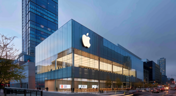 Apple Q4 Results 'Better-Than-Feared': Analysts Highlight iPhone 16 Demand, Apple Intelligence Opportunity After 'Rock Solid Quarter'
