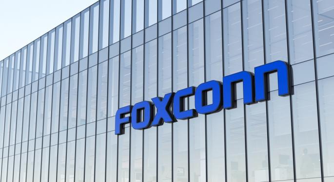 Apple's Key Supplier Foxconn's Gross Profit Hit 7 Year High In Q3, Aims To Expand AI Capabilities By Next Year