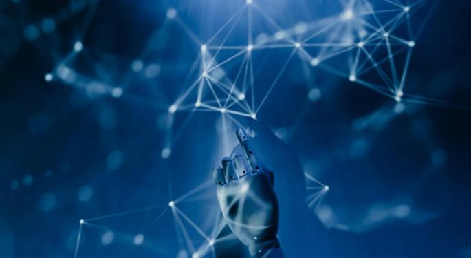 From Hedge Funds To Retail: How Advanced Trading Platforms Are Going Mainstream