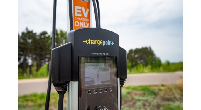 ChargePoint Q3 Results Some Restructuring Benefits, Analysts Say: Expect 'Return To Growth In 2025'