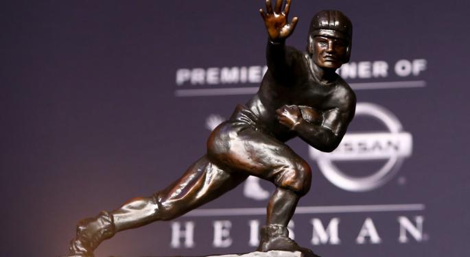 Travis Hunter Wins Heisman, Will He Be #1 Pick In 2025 NFL Draft? What Betting Odds, History Show
