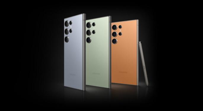 MKBHD's Smartphone Of The Year 2024 Is Here, And Apple Fans Won't Be Happy