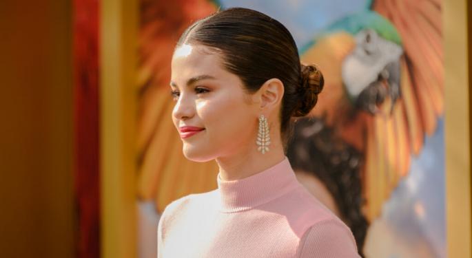 Selena Gomez And Benny Blanco To Tie The Knot, But Which Mansion Will Be Home Sweet Home?