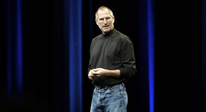 Steve Jobs Knew What MacBook Should Be Like In 1983 — It Took Apple 25 Years To Bring His Vision To Life: With AAPL Stock At Record Highs, Here's What Analysts Say