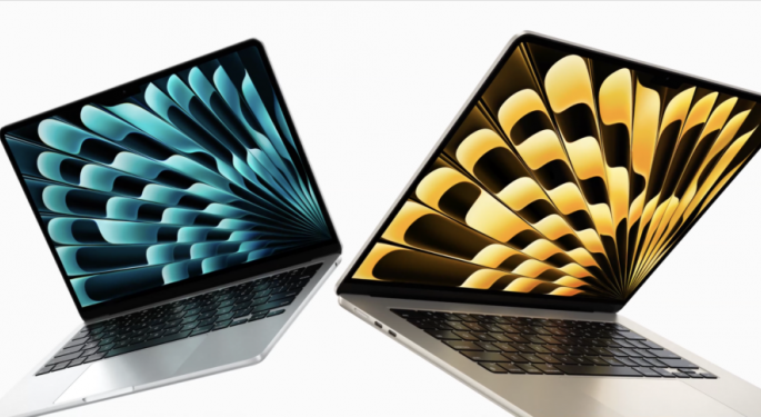 Is Your iPhone 12 Or M2 MacBook Air Safe? Apple Confirms Critical Security Flaw: Report
