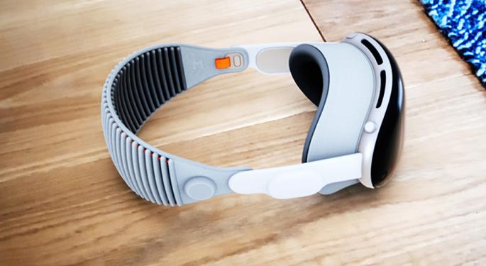 Apple's New Patent: A Step Closer To Reality Or Just Another Quirk For Vision Pro?