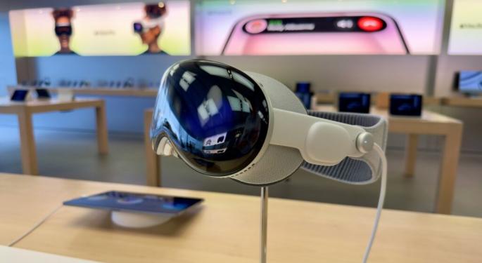Worried Apple Vision Pro's Wi-Fi And Bluetooth Could 'Cook' Your Brain? Here's What You Should Know