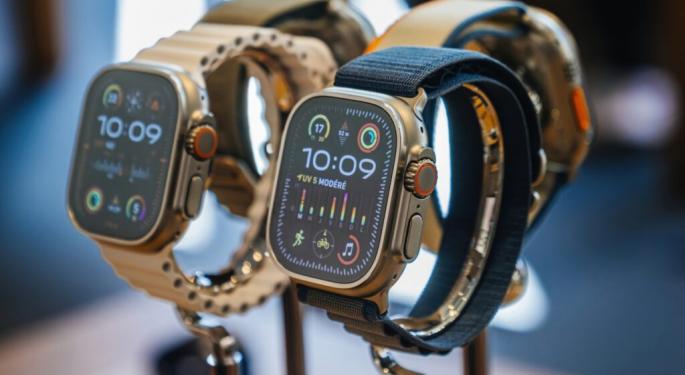 Apple Watch 2.0? New Patents Hint At Expansion Beyond Health Tracking, New Functional Gestures After Masimo Fiasco UPDATED