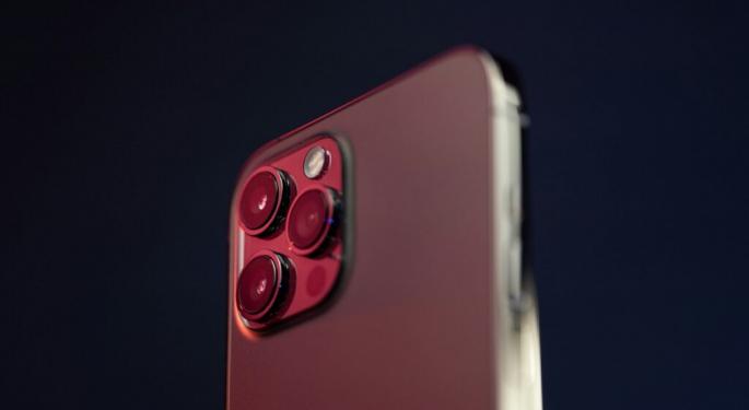 Apple Dominates 2023 Smartphone List With 7 Of Top 10 Models: Why It's Important For iPhone Growth