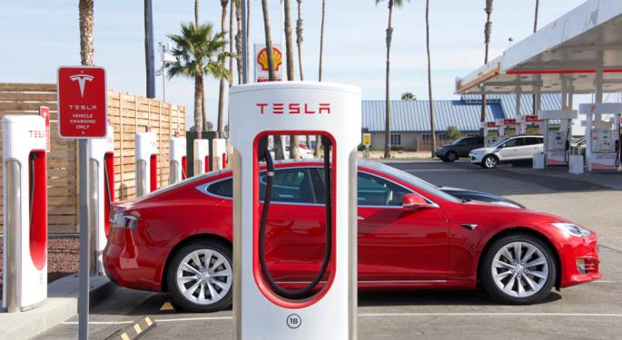 Ford CEO Thanks Tesla For 'Changing EV Customer Lives,' Rolls Out Supercharging Network Access