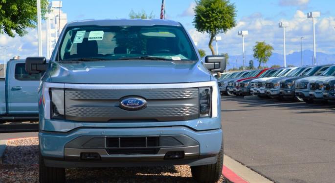 Ford Halts 2024 F-150 Lightning Deliveries For Quality Checks, Gas-powered F-150 Shipments Begin: Report