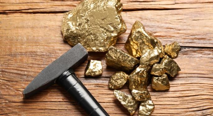 China's Gold-Buying Spree Continues: 16-Month Streak Challenges US Dollar Dominance