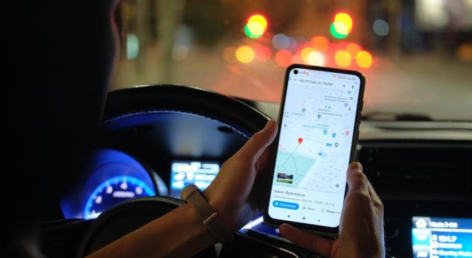 Reached Location But Still Searching For Entrance? Google Maps Might Soon Show It To You