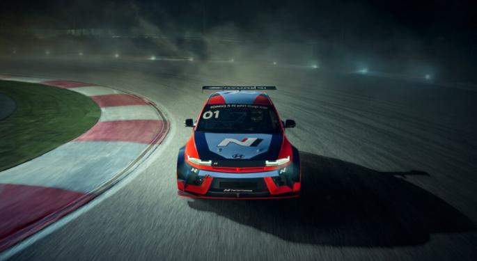 Hyundai Unveils Lighter, Track-Focused Racer Based On Its High-Performance IONIQ 5 EV