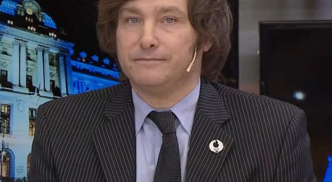 Pro Bitcoin President Javier Milei Blames 'Intellectually Dishonest' Argentinian Politicians For Sluggish Dollar Adoption: 'They Probably Would Have Accused Us Of Some Monkey, Shady Business'