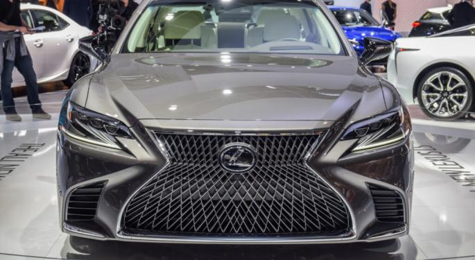 Only One Automaker Nails IIHS Safety Test for Automated Driving Assistance — No, It's Not Tesla Or Ford