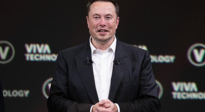 Elon Musk Mocks Meta After Facebook, Instagram, Whatsapp Outage: 'Distracted Selling Their User's Data'