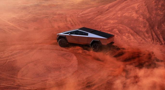 Tesla 'Erred' With This Move, Bull Analyst Says As He Reduces Expectations For EV Stock