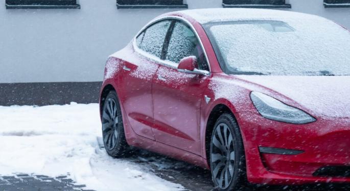 Tesla Charging Nightmare In Chicago: 'Car Graveyards' Reportedly Emerge Amid Extreme Arctic Chill