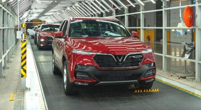 VinFast Misses 2023 Delivery Goals, But Stock Surges After Unveiling New EVs At CES 2024: Potential Short Squeeze Ahead?