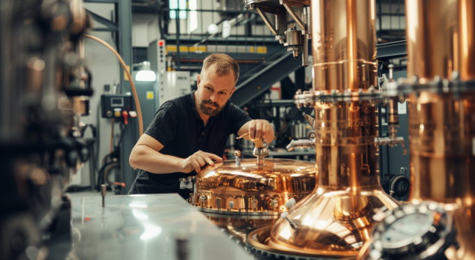 EXCLUSIVE: Key Indicator May Flip Global Economic Forecasts — 'Copper Is Beginning To Define Its Own Narrative'