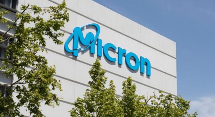 Micron At A Crossroads: Challenging Recovery Path In Competitive Semiconductor Market