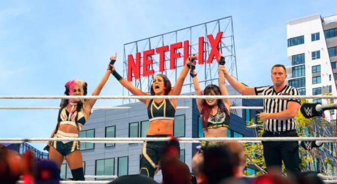 6 Netflix Analysts Size Up Earnings, Subscribers, WWE Deal: 'WWE  Raw Changes The Game'