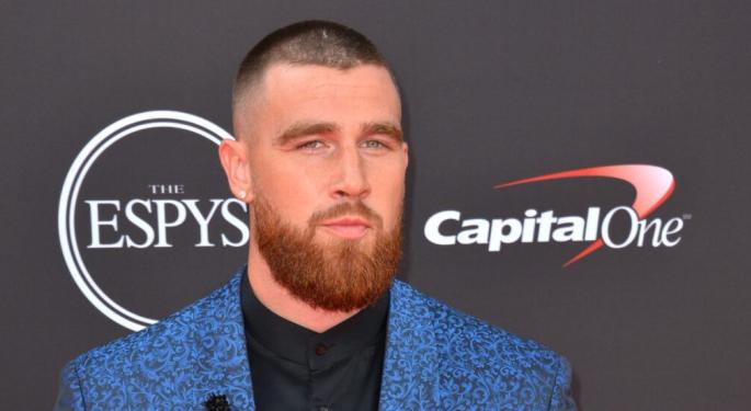 Will Travis Kelce Be Able To Balance NFL Career, Taylor Swift Romance, And An Amazon Prime Show Hosting Gig?