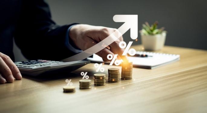 Wall Street's Most Accurate Analysts Give Their Take On 3 Financial Stocks With Over 14% Dividend Yields