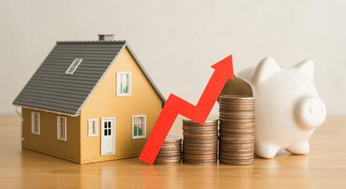 Mortgage Rates Soar To 6.97%, Applications Crash, Jobless Claims Fall: Thursday's Economic Data