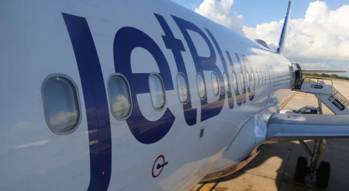 2 People Found Dead In Landing Gear Well Of JetBlue Airways Plane Following Flight To Florida: 'This Keeps Happening'