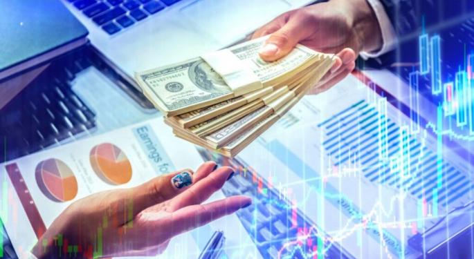 Yield Curve Normalization, Cheap Valuation, EPS Growth To Boost Banks In 2025: Truist Initiates Coverage On These 14 Regional Names