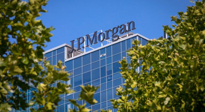 JPMorgan Exhibits 'Strong Expense Discipline' In Q4; Analysts See Backend-Loaded 2025