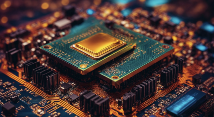 Sector Crosscurrents Drive Potential Opportunities In Direxion's Tech Bull And Bear 3X ETFs