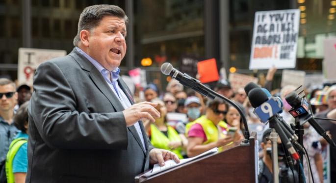 Trump's Immigration Raids Could Disrupt Key Sectors Of Chicago's Economy: Pritzker Says To Focus On Criminals, Not Law-Abiding Workers