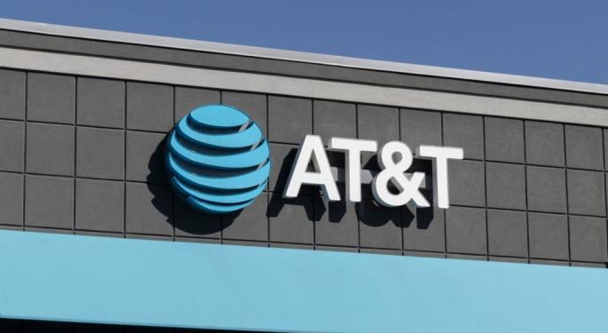 AT&T Stock Rings Bullish Ahead Of Q4 - Can Earnings Keep The Call Going?