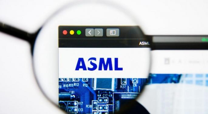 ASML Q4 Earnings Preview: DeepSeek, Export Controls, EUV Bookings In The Spotlight