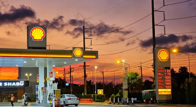 Shell Q4 Earnings Preview: Stock Faces Bearish Signals Ahead Of Results