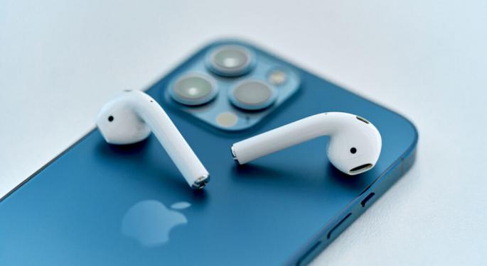 Gene Munster Says Apple's 'Mess Wasn't As Big As It Looked' As iPhone Maker Delivers Better Than Expected Results